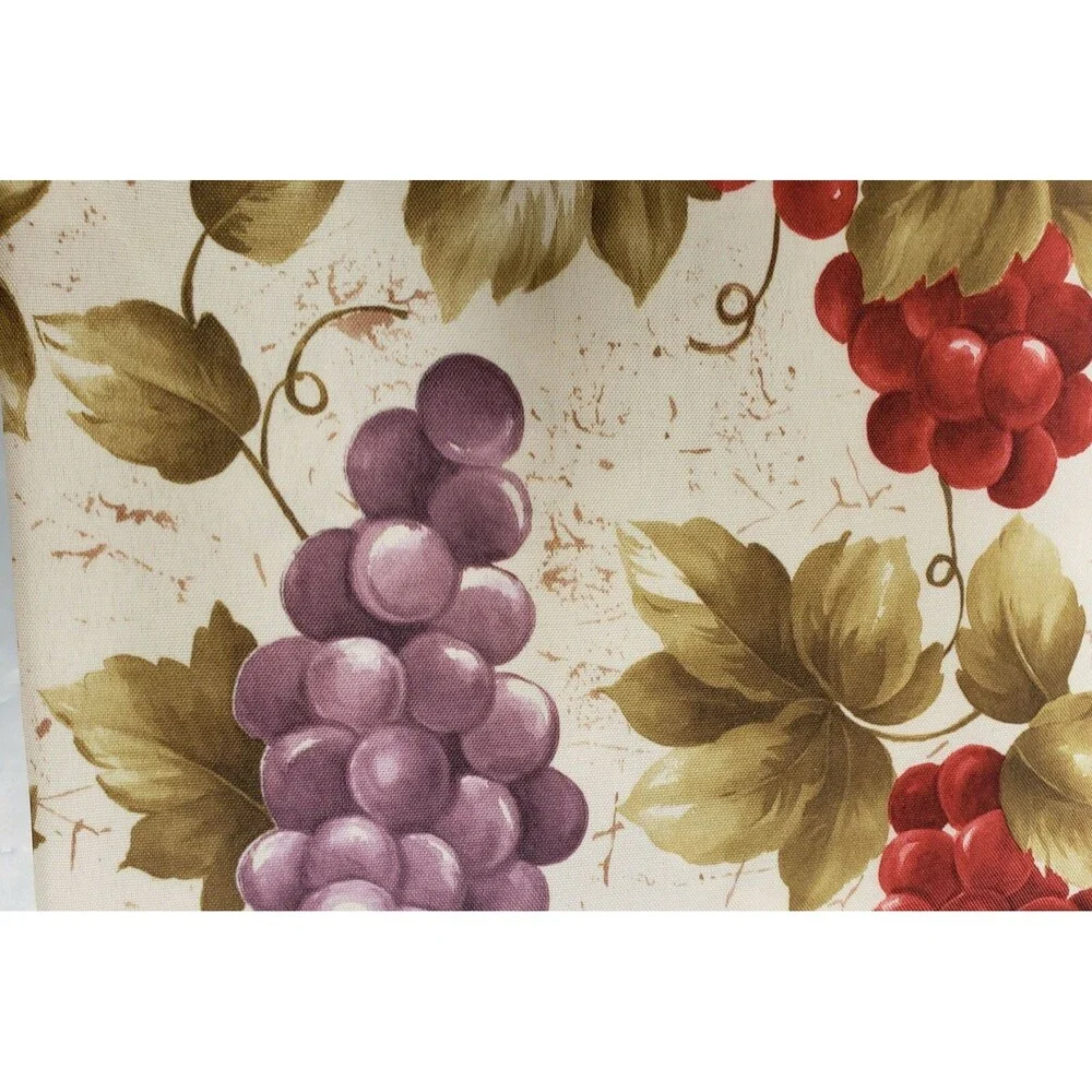 1 Printed Fabric Tablecloth, 60